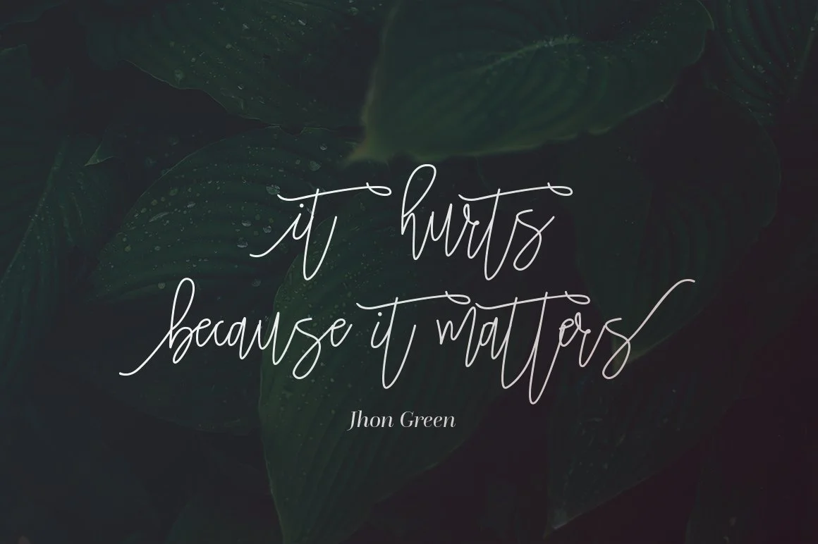 Drama Queen Script Font