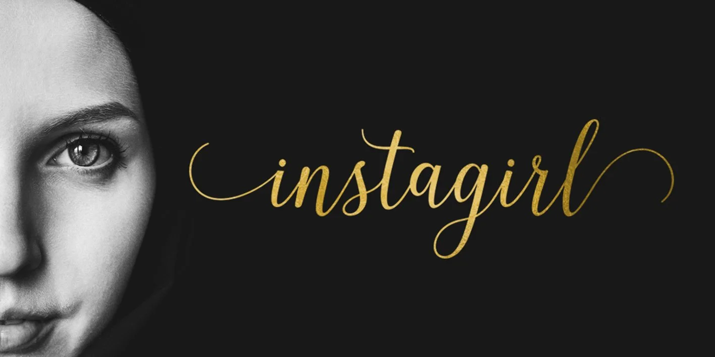 Girlstory Script Font