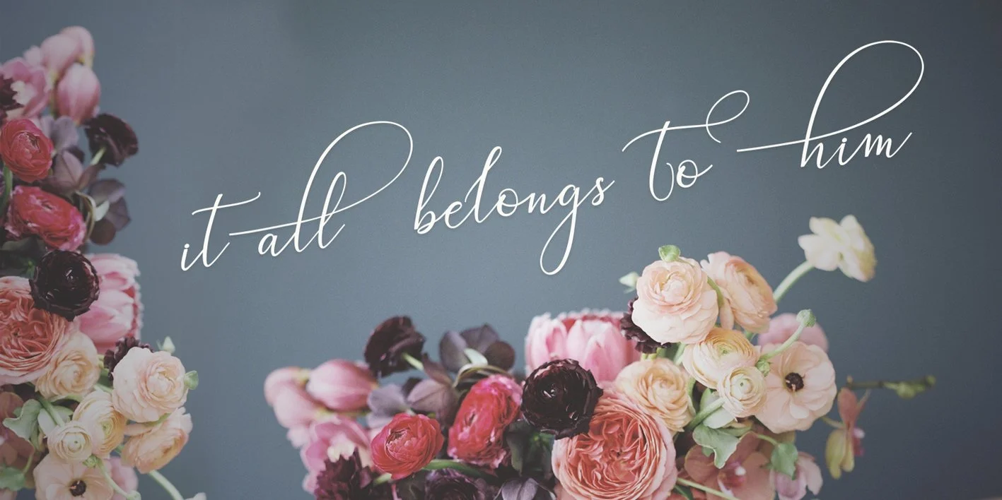 Heavenly Script Font