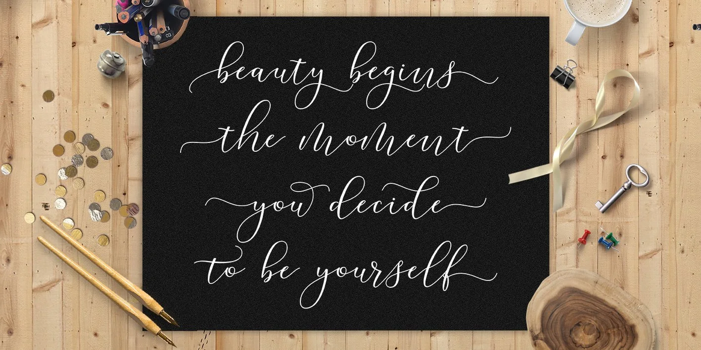 Kamelia Script Font